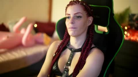 Snapshot of stella_shock chatting on 06-27-26, 03:50 Stella online show from 06-27-26, 03:50