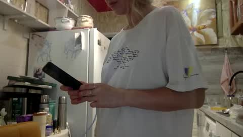 Snapshot of stella_walters chatting on 06-10-26, 11:46 stella_walters online show from 06-10-26, 11:46