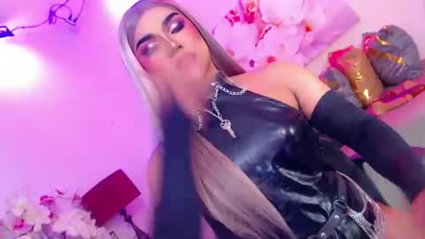 Snapshot of stellagrayts chatting on 04-26-26, 05:38 CALL ME STELLA online show from 04-26-26, 05:38