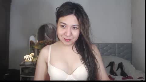 Stella online show from 12-22-25, 02:30