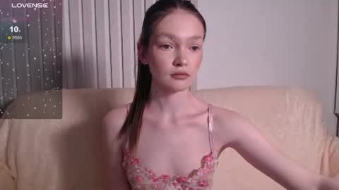 Snapshot of stellapayne chatting on 06-16-26, 01:52 stellapayne online show from 06-16-26, 01:52