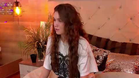 Snapshot of stellapierces chatting on 06-11-26, 03:26 stellapierces online show from 06-11-26, 03:26