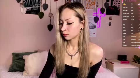 Alexia online show from 05-17-26, 03:15