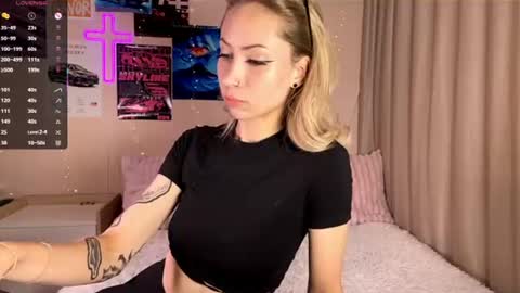 Alexia online show from 06-20-26, 03:31