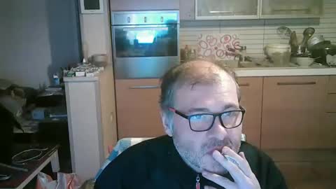 Mesh3D online show from 01-04-25, 03:40