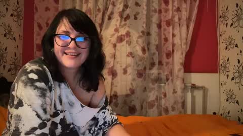 Snapshot of stellarteam chatting on 12-04-24, 05:55 StellarTeam online show from 12-04-24, 05:55