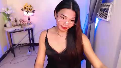 Snapshot of stellaxtemptationx chatting on 09-09-25, 12:59 Stella sweet online show from 09-09-25, 12:59