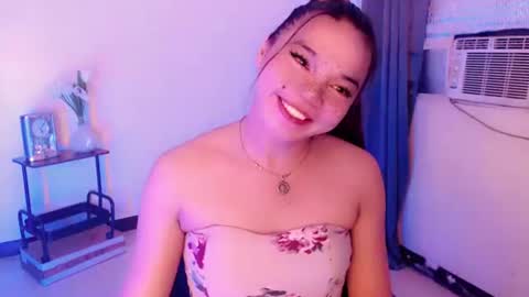Snapshot of stellaxtemptationx chatting on 10-12-25, 06:18 Stella sweet online show from 10-12-25, 06:18