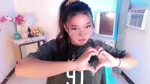 Snapshot of stellaxtemptationx chatting on 11-05-25, 04:45 Stella sweet online show from 11-05-25, 04:45