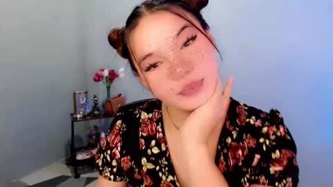 Snapshot of stellaxtemptationx chatting on 11-09-25, 09:51 Stella sweet online show from 11-09-25, 09:51