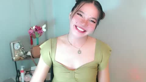 Snapshot of stellaxtemptationx chatting on 12-05-25, 08:01 Stella sweet online show from 12-05-25, 08:01