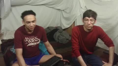 Snapshot of stepbrosplay chatting on 10-04-25, 08:18 Stepbrosplay online show from 10-04-25, 08:18