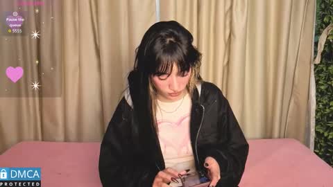 Stepha online show from 10-30-25, 11:11