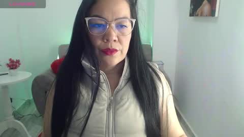 Stefania  online show from 10-11-25, 10:52