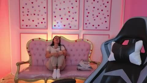 Stephania online show from 09-13-25, 12:27