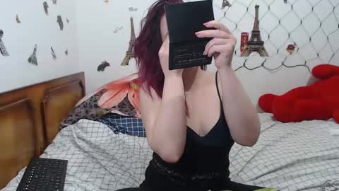 Stephanie   online show from 03-04-25, 05:42