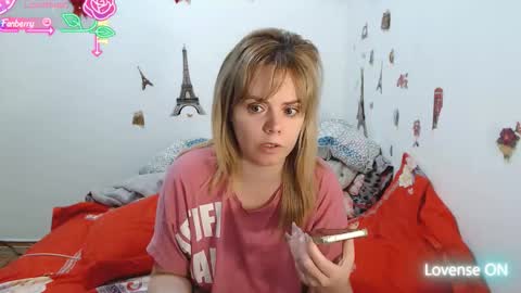 Stephanie   online show from 12-04-25, 11:08