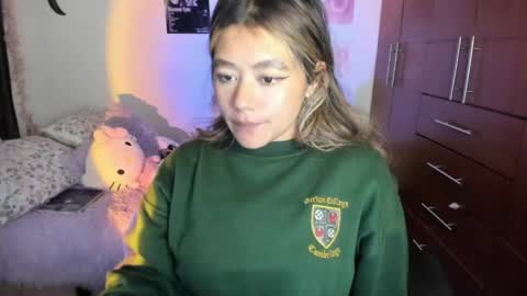 Stephanie  online show from 04-14-26, 01:00