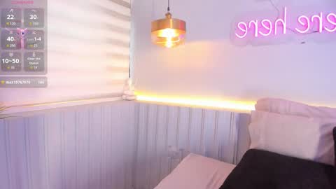 Stephany  online show from 11-29-25, 04:43