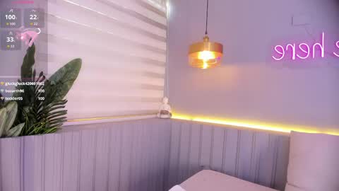 Snapshot of stephany__monroe chatting on 05-07-26, 04:34 Stephany online show from 05-07-26, 04:34