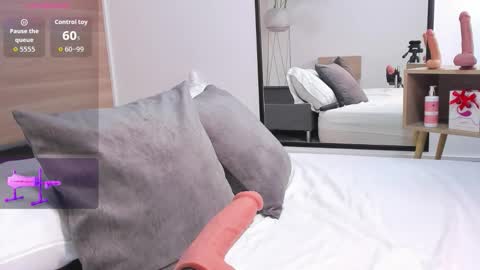 S T E P H A N Y A online show from 10-09-25, 07:34