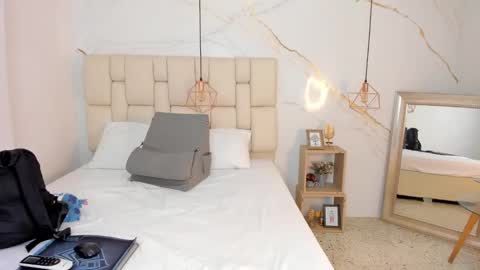 Stefanny online show from 02-22-25, 10:09