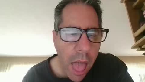 stephenhal9 online show from 10-23-25, 03:44