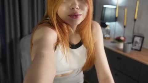 Snapshot of stephinedurst chatting on 05-25-26, 01:17 Molly online show from 05-25-26, 01:17