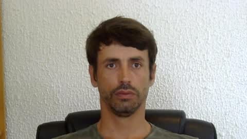 Snapshot of sterling_archer_24 chatting on 12-26-24, 08:00 sterling_archer_24 online show from 12-26-24, 08:00