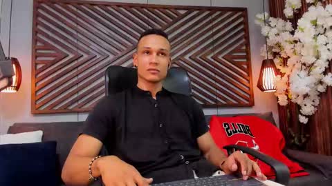    online show from 02-05-26, 11:09