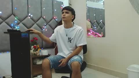 Steve Hotman  online show from 04-03-26, 01:20