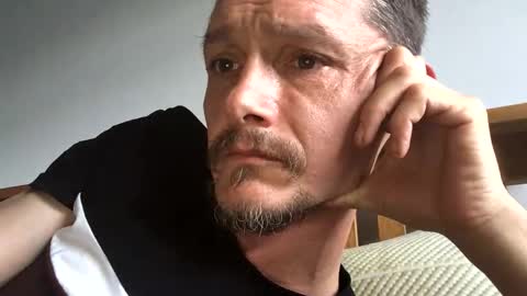 Snapshot of stevebondi1983 chatting on 02-15-25, 02:04 Steve online show from 02-15-25, 02:04