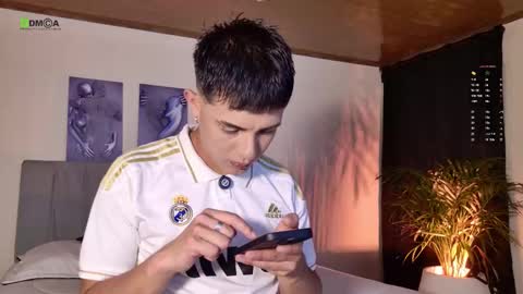 Stevenn online show from 01-08-26, 04:48