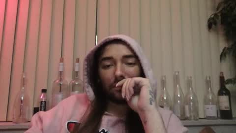 Snapshot of stevey_94 chatting on 12-05-24, 01:47 gay tease online show from 12-05-24, 01:47