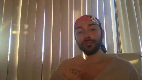 Snapshot of stevey_94 chatting on 09-22-25, 10:23 gay tease online show from 09-22-25, 10:23