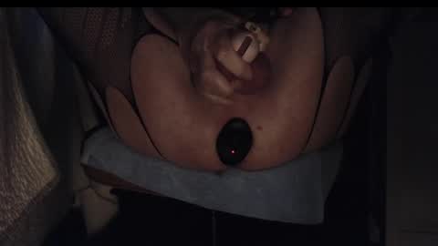 Snapshot of steviehello chatting on 12-20-24, 11:05 Skye online show from 12-20-24, 11:05