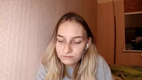 Snapshot of steviemorch chatting on 10-31-25, 09:38 Eva online show from 10-31-25, 09:38