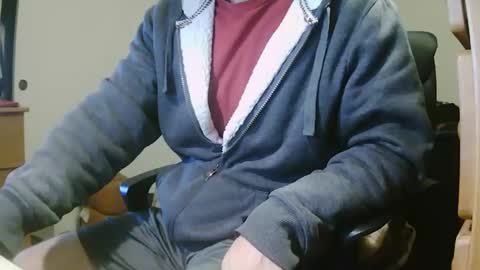 Snapshot of stevo69697 chatting on 12-14-24, 06:13 Chillguy online show from 12-14-24, 06:13