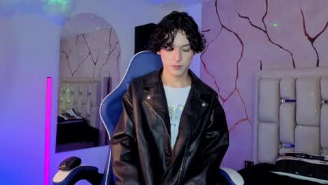 Snapshot of sthepanodimonaco chatting on 05-22-26, 03:46 Sthepano online show from 05-22-26, 03:46
