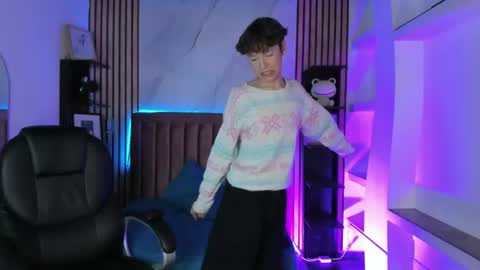 Snapshot of sthepanodimonaco chatting on 07-17-26, 01:12 Sthepano online show from 07-17-26, 01:12