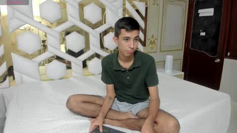 Snapshot of stiilman_hots chatting on 02-15-25, 12:37 stiilman_hots online show from 02-15-25, 12:37