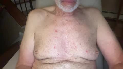 Snapshot of stillbad2 chatting on 06-11-26, 12:43 Stillbad2 online show from 06-11-26, 12:43