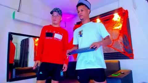 friends online show from 10-25-25, 04:09