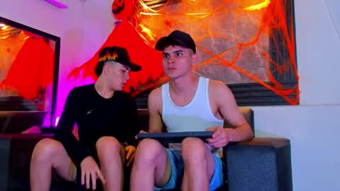 friends online show from 10-27-25, 04:49