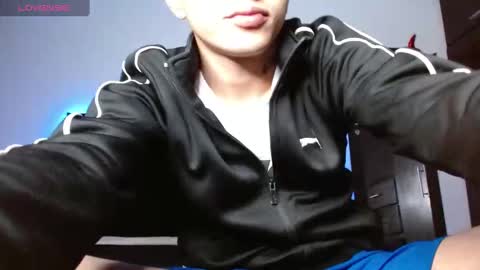 stiven tellez  online show from 03-10-25, 11:38