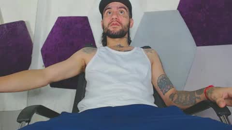 stiven online show from 09-11-25, 08:03