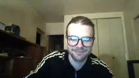 stockingsnfeet online show from 12-16-24, 12:26