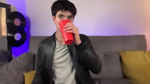 Stolas online show from 03-05-26, 10:06