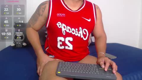 Stone Lee  online show from 11-20-25, 08:14