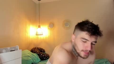 Snapshot of stoneepaul chatting on 01-26-25, 05:23 --free-- online show from 01-26-25, 05:23